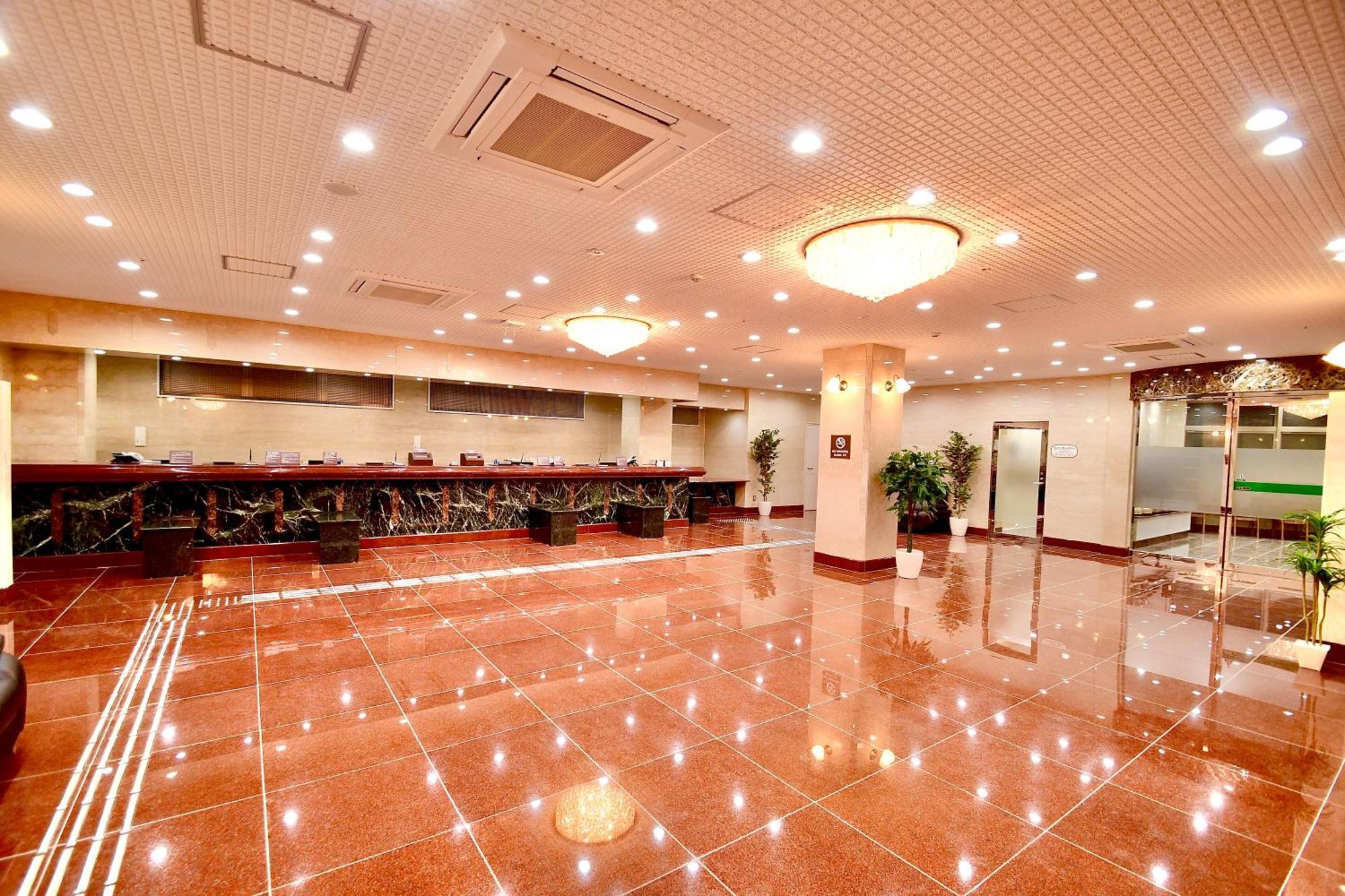 Himeji Ekimae Universal Hotel Minamiguchi Екстер'єр фото